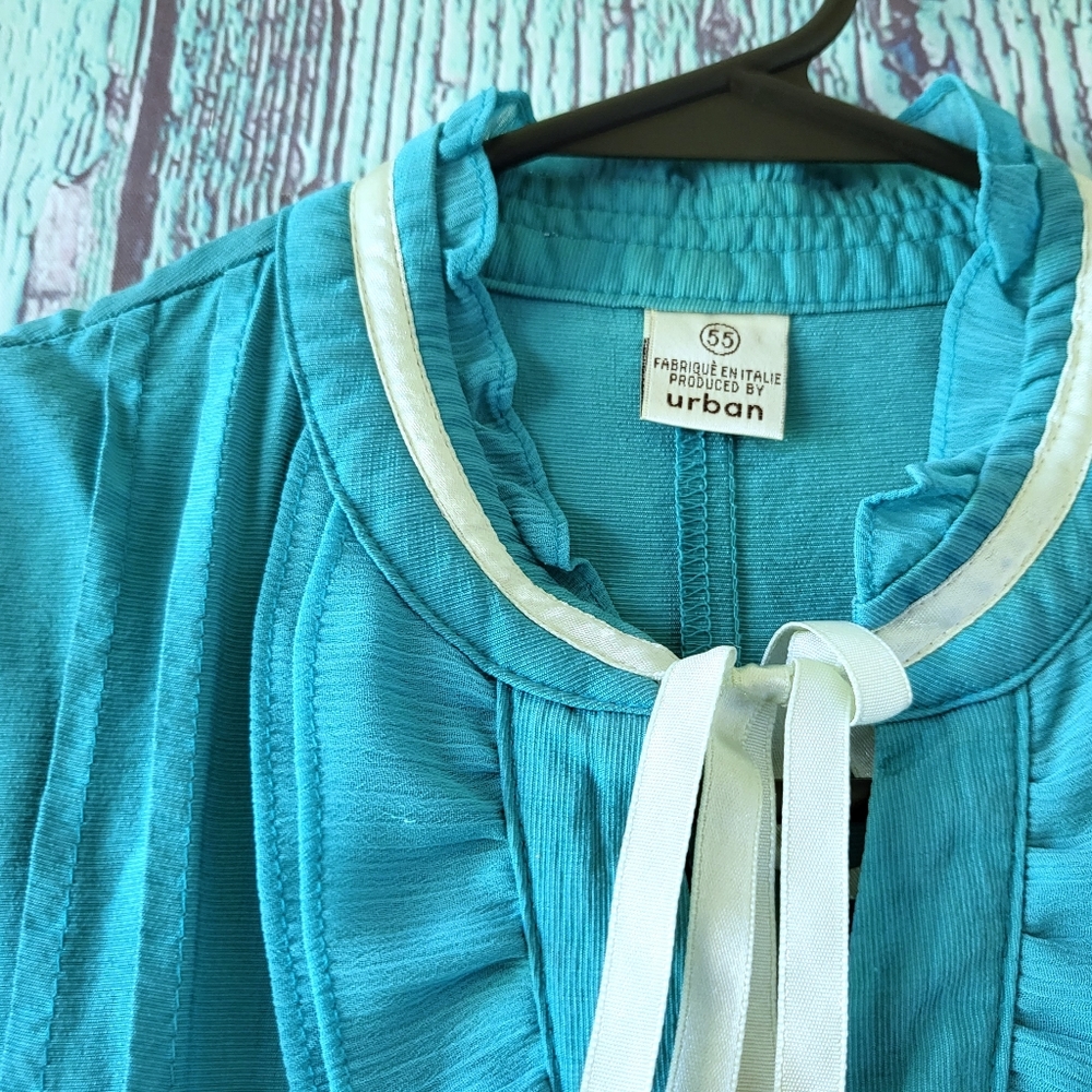 Emerald Ruffled Yoke Bib Ribbon Dress - Picture 2 of 8